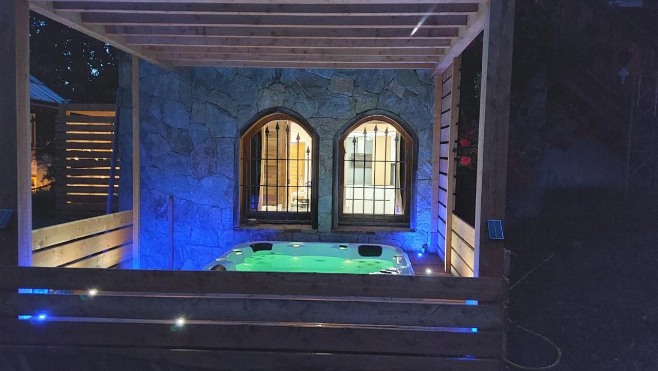 Chalet Serre Cambeou Piscine&Spa Saint-Chaffrey Zewnętrze zdjęcie