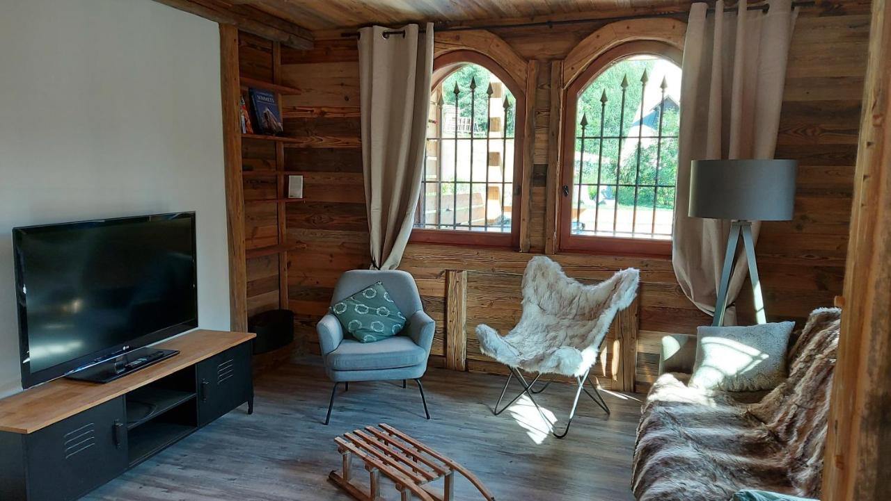 Chalet Serre Cambeou Piscine&Spa Saint-Chaffrey Zewnętrze zdjęcie