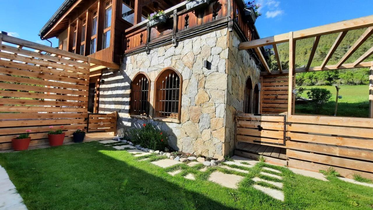 Chalet Serre Cambeou Piscine&Spa Saint-Chaffrey Zewnętrze zdjęcie